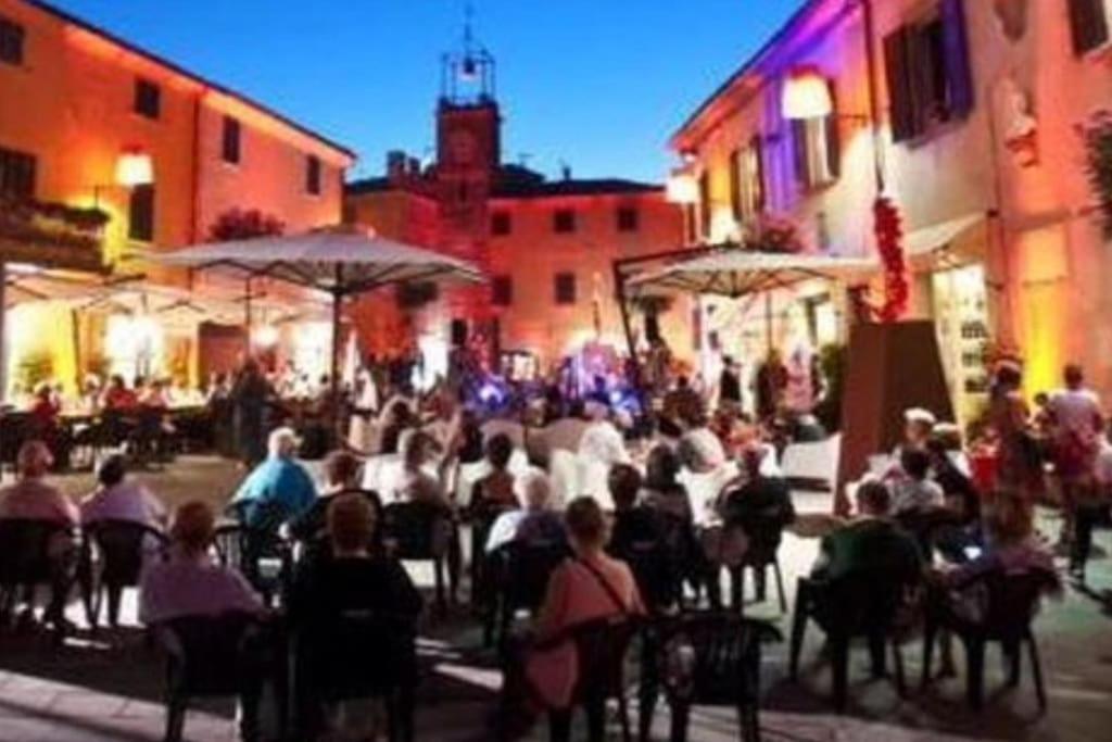 Lajatico Rentals - Terrazza Sul Tramonto Del Silenzio Kültér fotó